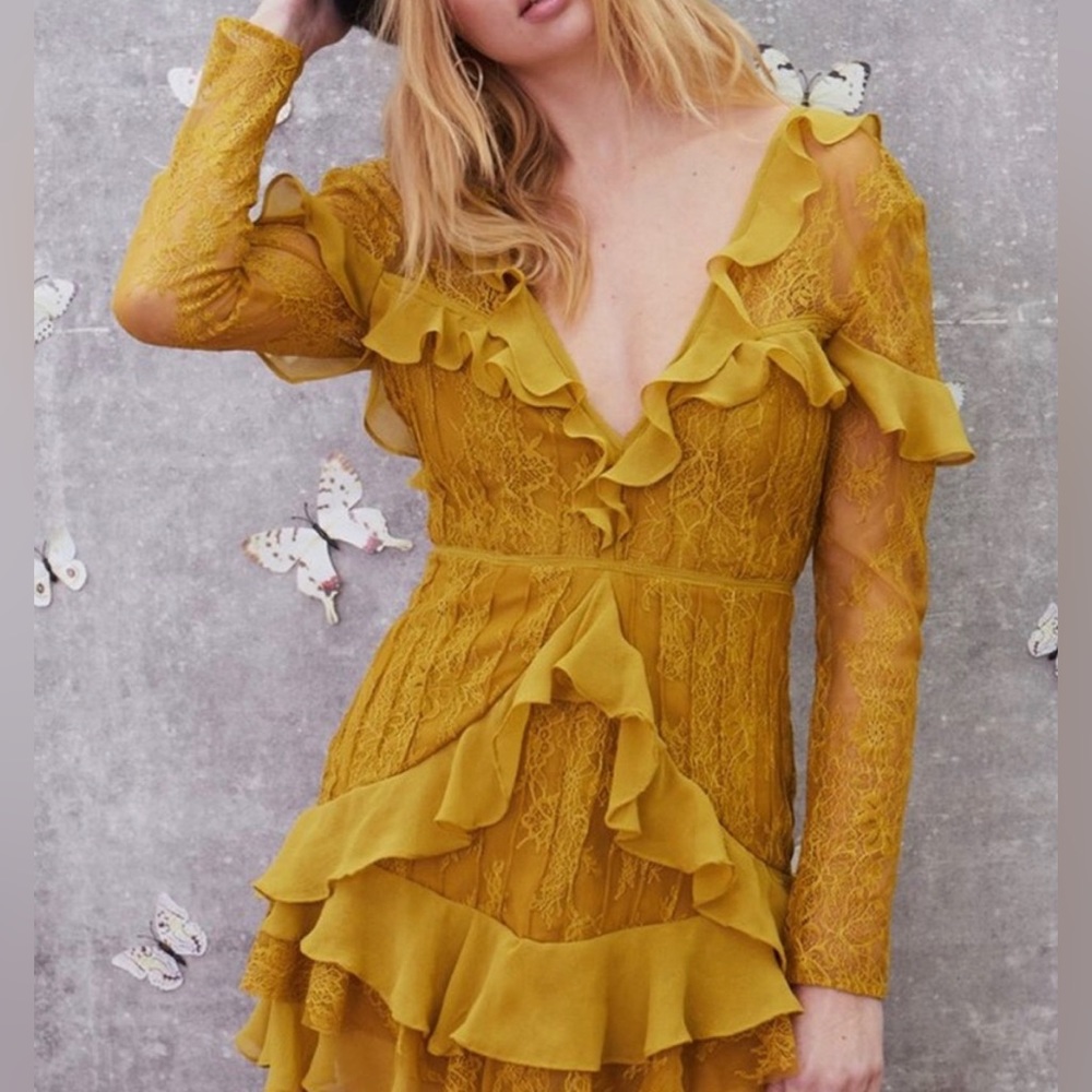 Daphne Lace Mini Dress